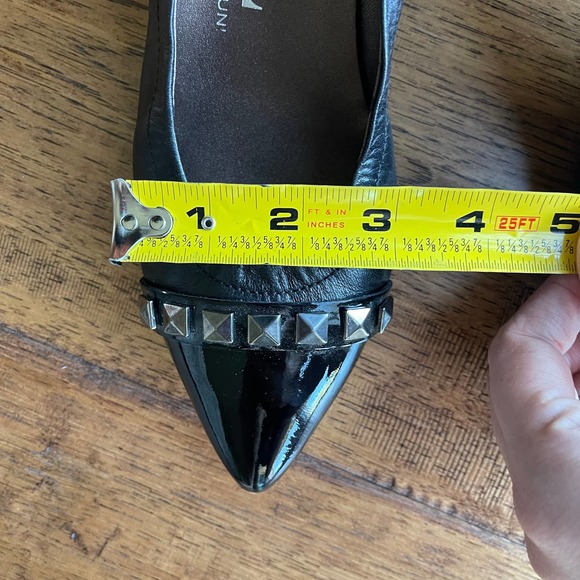 AGL Pyramid Studs block heel pointy toe pump in black leather Womens Size 27 - Picture 9 of 9